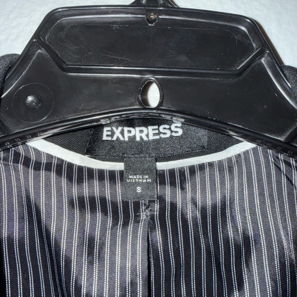 Express Women's Classic Black Suit Jacket - Picture 4 of 4